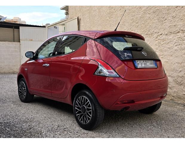 Lancia Ypsilon-GOLD-900Turbo-EcoChic
