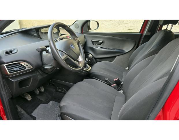 Lancia Ypsilon-GOLD-900Turbo-EcoChic