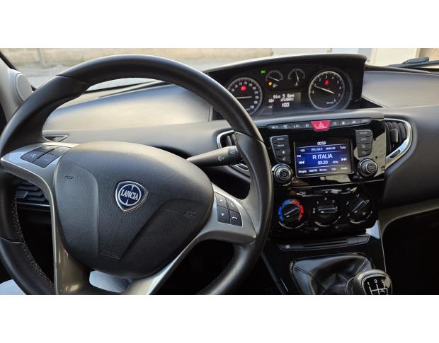 Lancia Ypsilon-GOLD-900Turbo-EcoChic