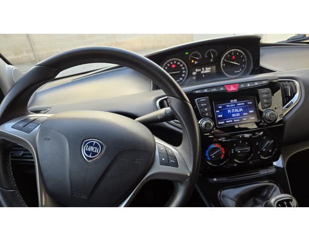 Lancia Ypsilon-GOLD-900Turbo-EcoChic
