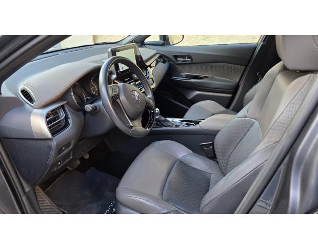 TOYOTA C-HR-1.8-HYBRID-Lounge